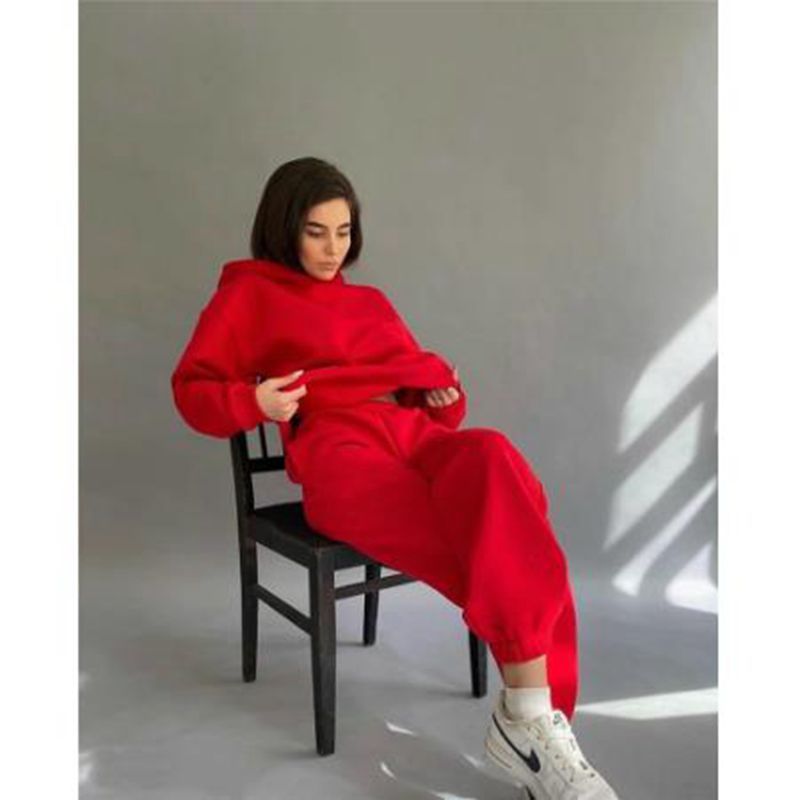 Long sleeve sports and leisure suit