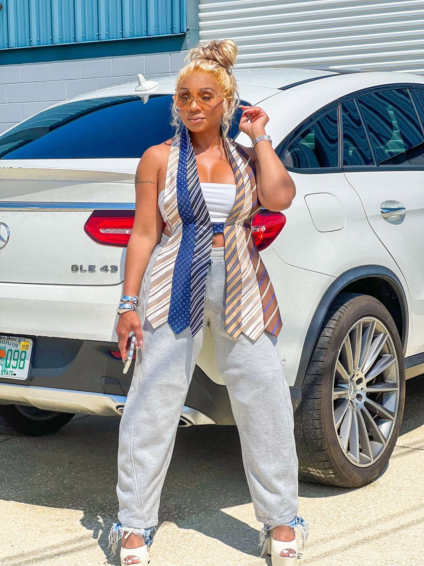 New Backless Tied V-neck Striped Tie Stitching Personality Vest Women's Clothing