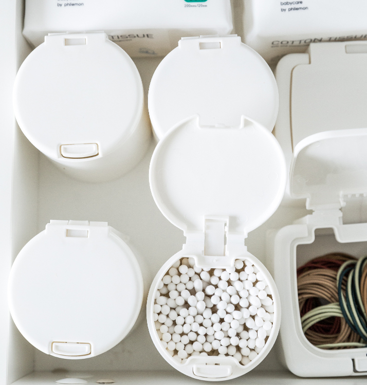 Push-Button Storage Box Desktop Drawer Debris Makeup Remover Cotton Swab Cotton Swab Organize Storage Box