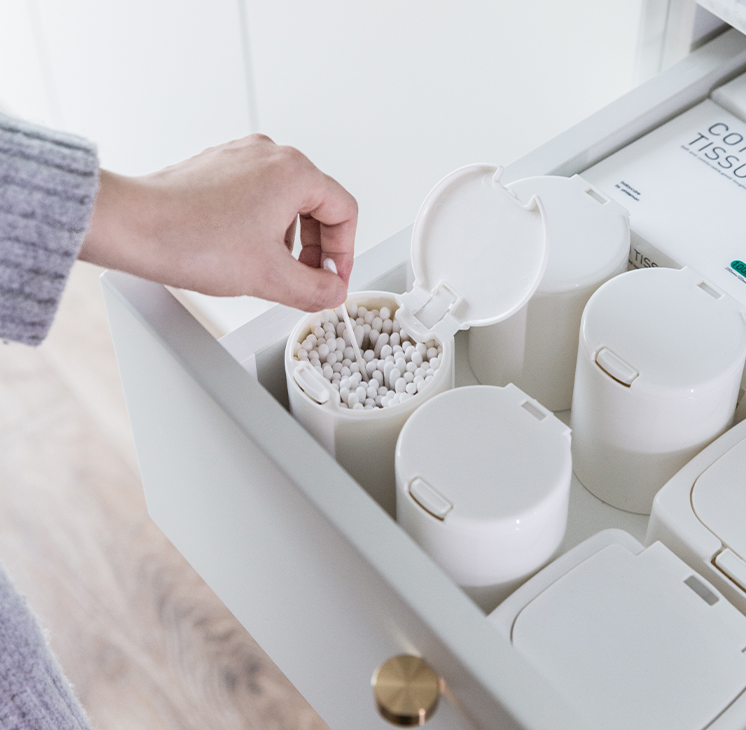 Push-Button Storage Box Desktop Drawer Debris Makeup Remover Cotton Swab Cotton Swab Organize Storage Box