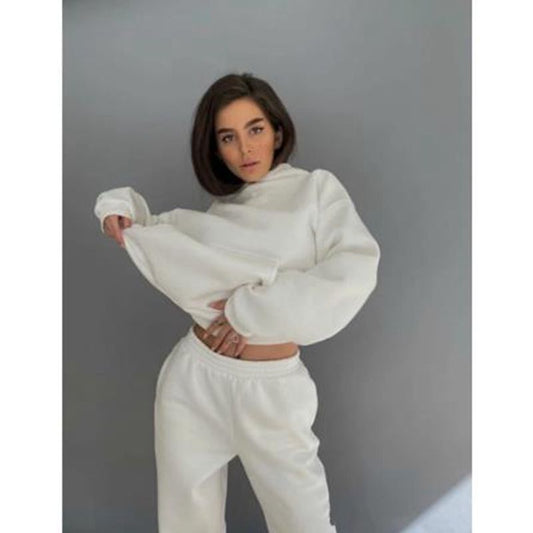 Long sleeve sports and leisure suit