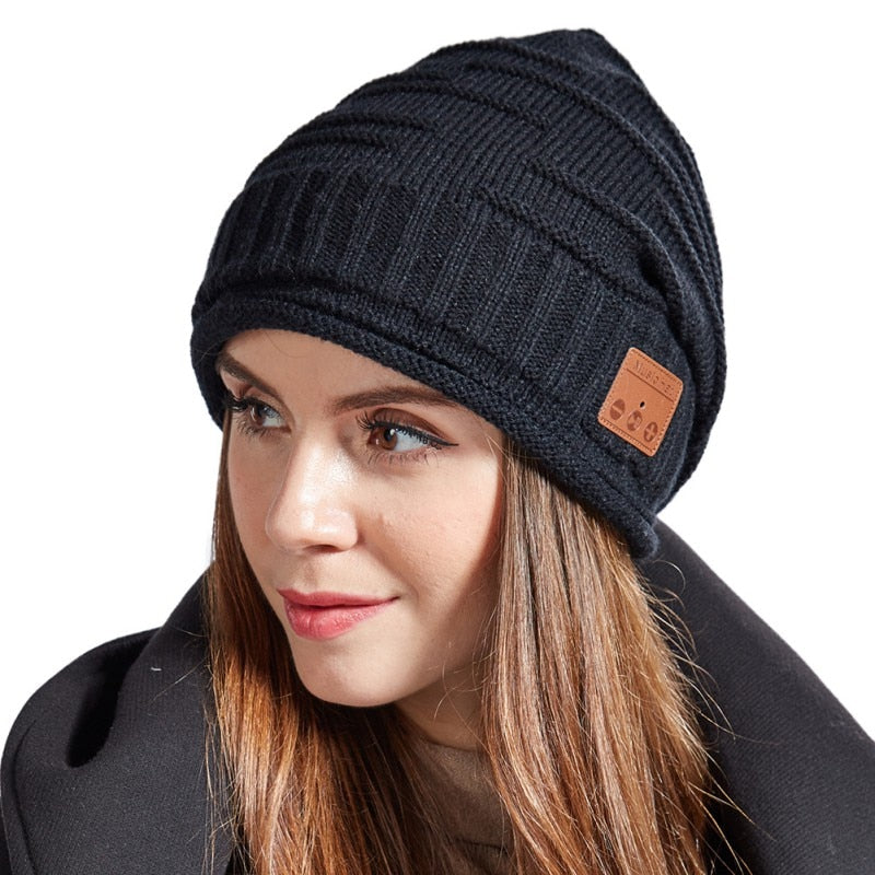 Wireless bluetooth knitted hat