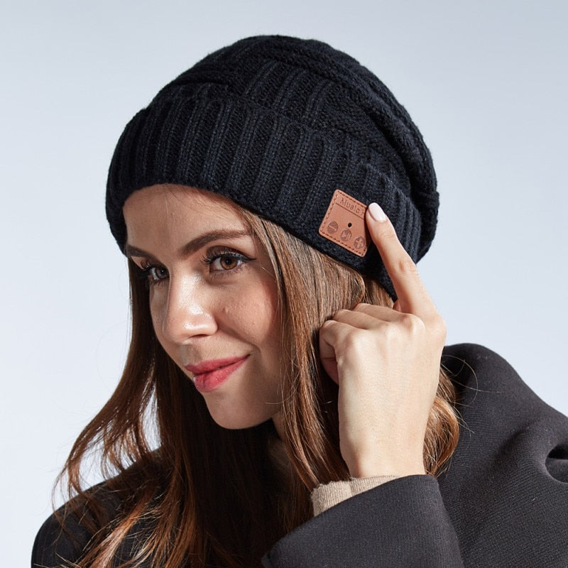 Wireless bluetooth knitted hat