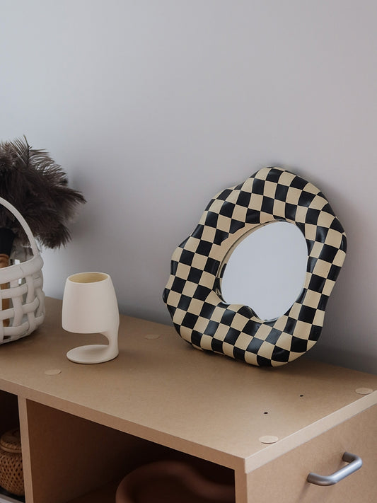 Checkerboard Decorative Mirror Makeup Mirror Bedroom Living Room Resin Shaped Desktop Mirror Tray