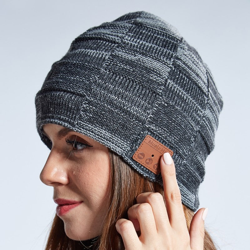 Wireless bluetooth knitted hat