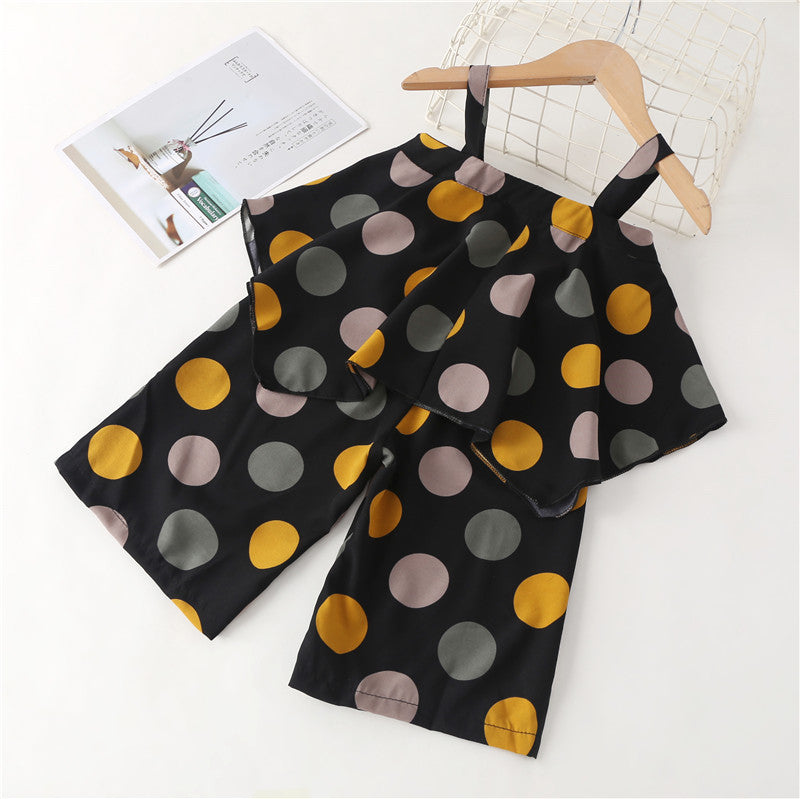 Two piece fashionable children's summer clothes