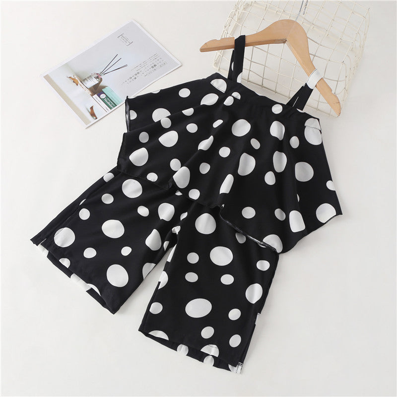 Two piece fashionable children's summer clothes