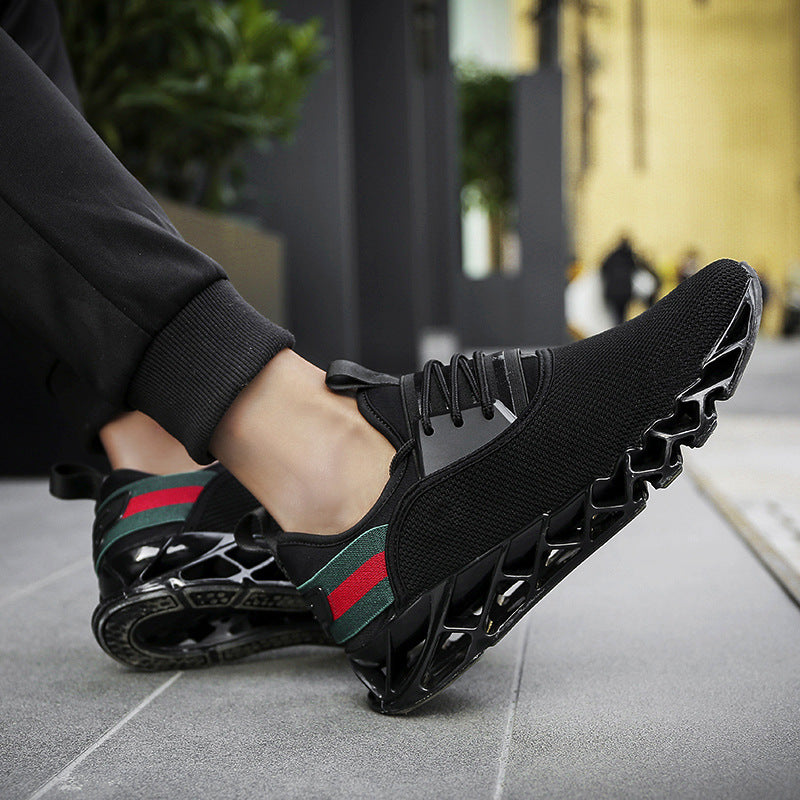 Outdoor Sport Men Running Shoes Black Gray Khaki Blade Cushioning Breathable Walking Shoes Gym Lightweight 2021 Trends Sneakers