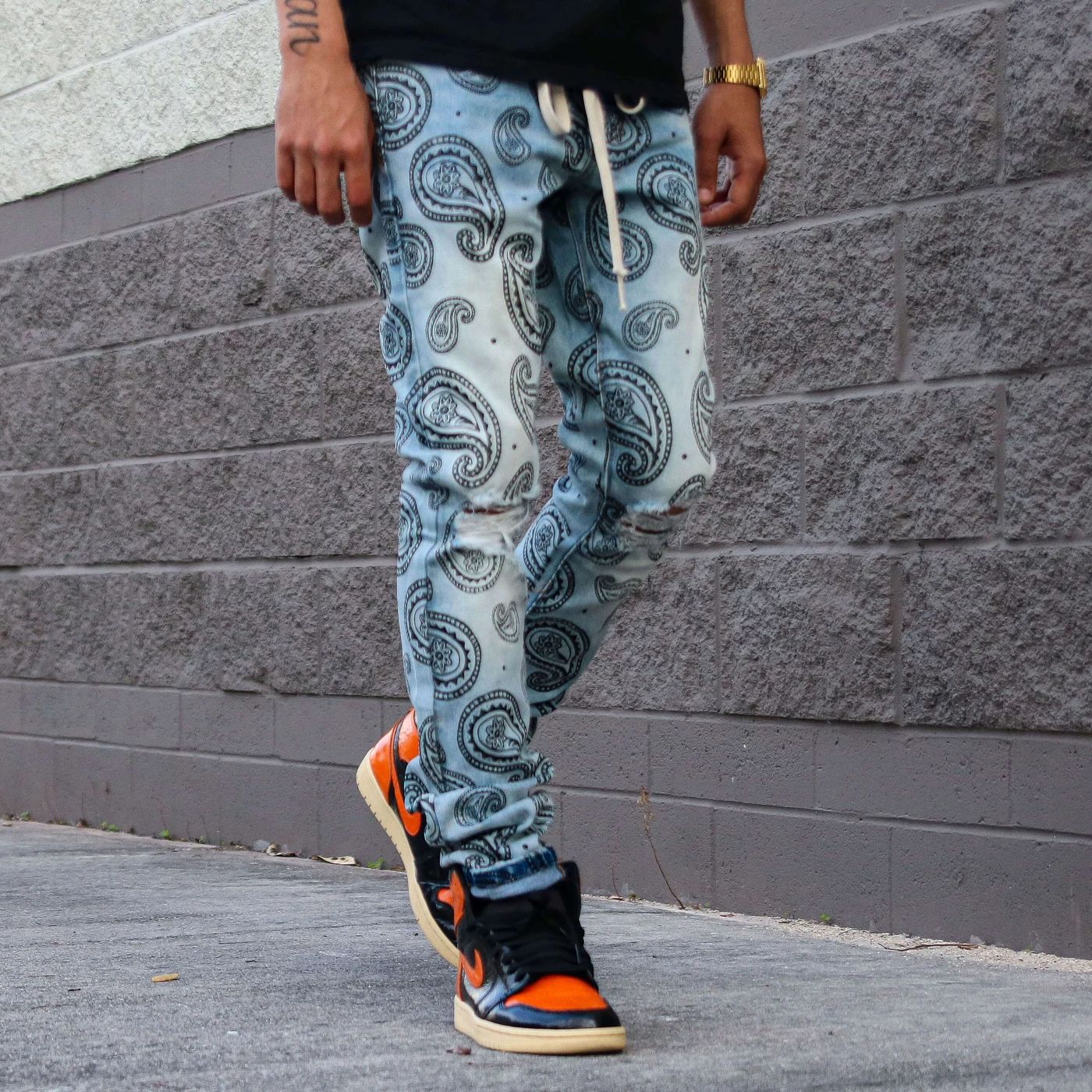 Men's Black Ripped Straight-leg Jeans