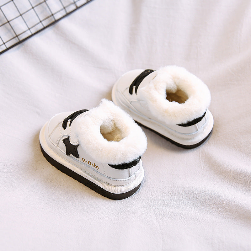 Plush padded baby shoes