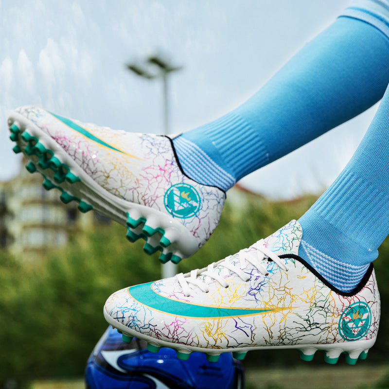 New Youth Three-color Football Shoes Outdoor Long Nails Broken Nails Training Children's Shoes Sports Shoes