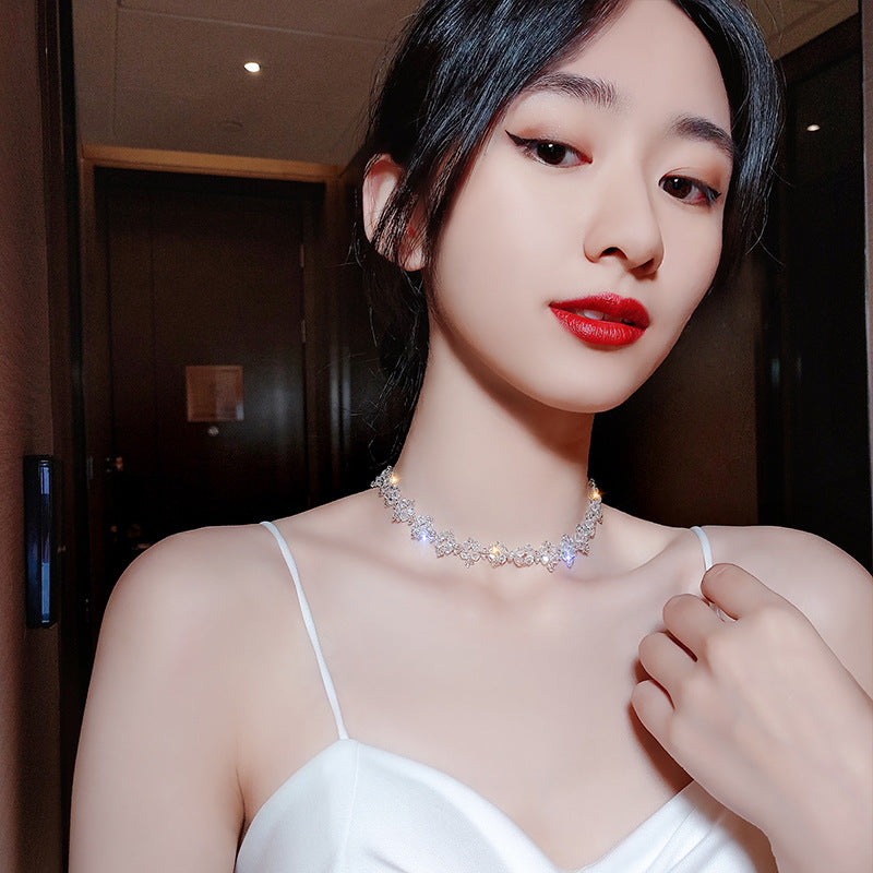 Cold Colorful Women's Simple Graceful Crystal Necklace